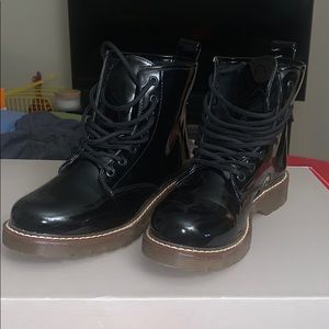 Women’s combat boots